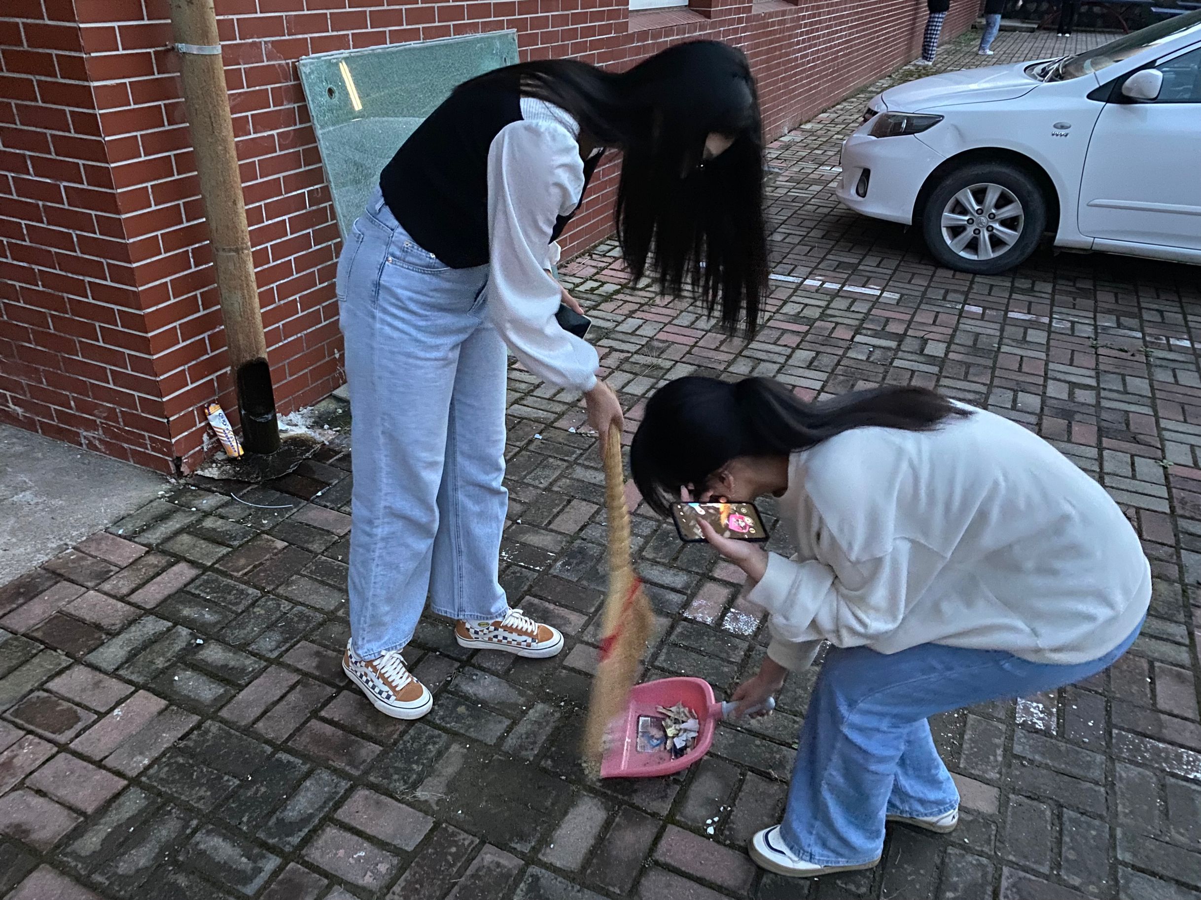 文明城市共创建 承医师生做贡献——我校发挥高校示范引领作用 全方位